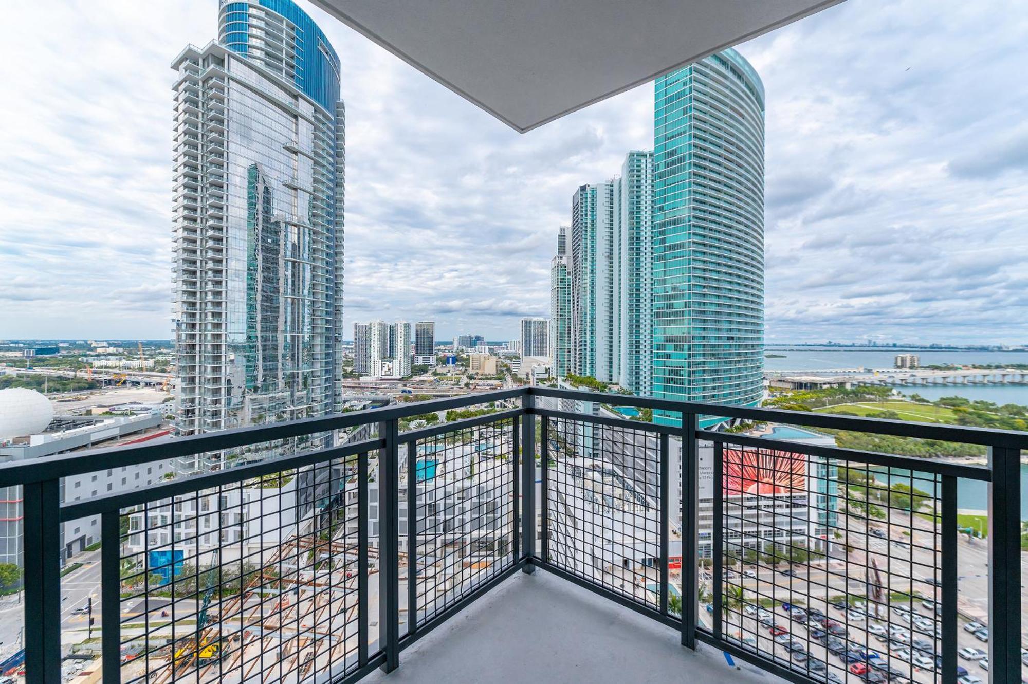 Global Luxury Suites Miami Worldcenter Quarto foto